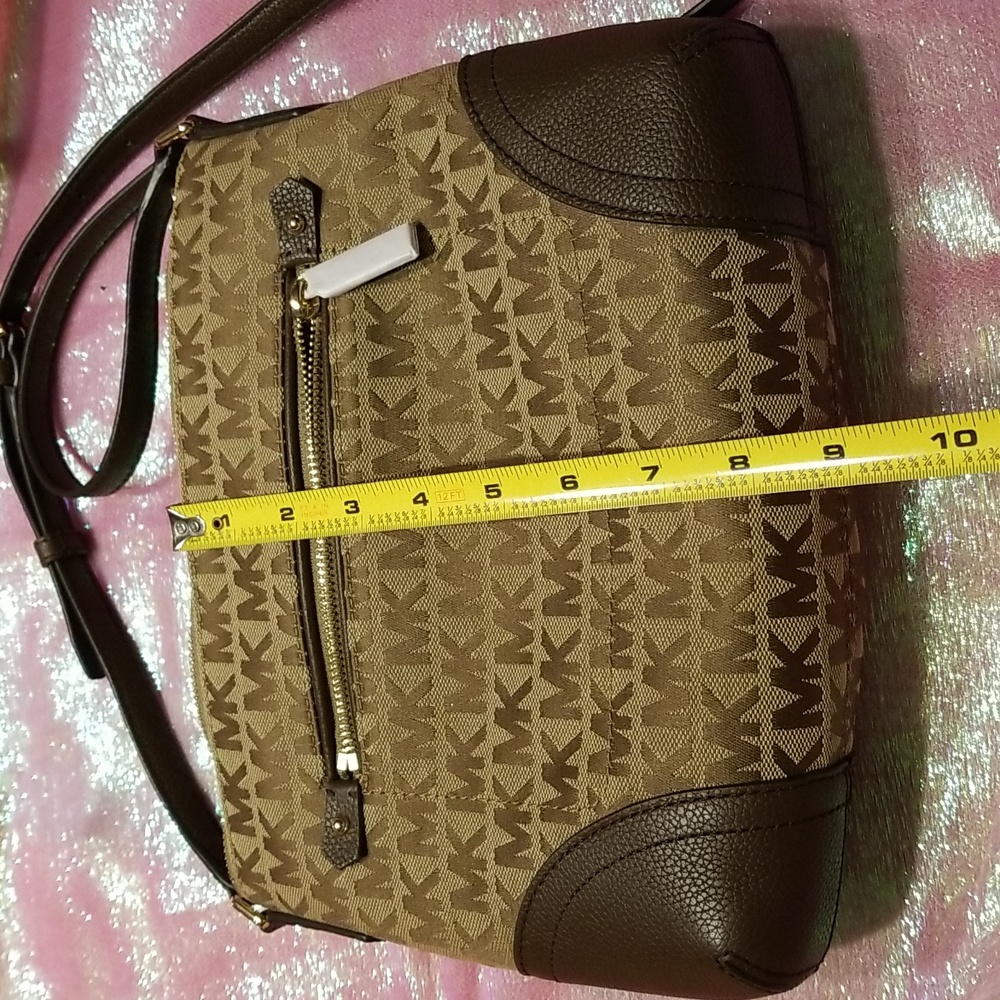 Michael Kors| Fallon MK Signature Monogram Jacquard MD Messenger Bag NWT - Picture 8 of 10
